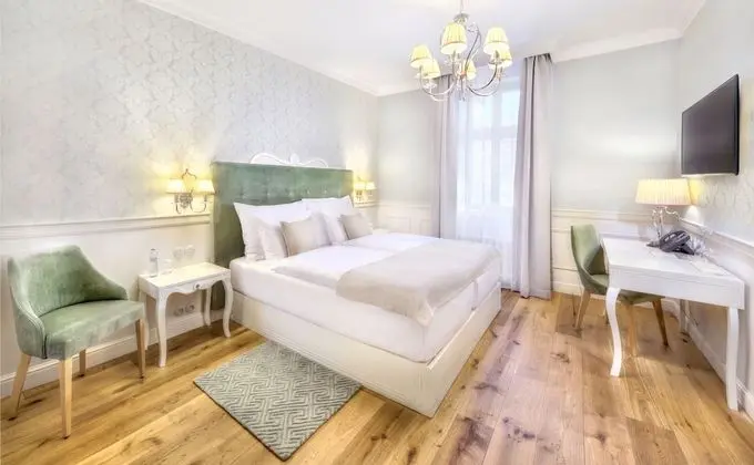 Standard Oda (Historic)