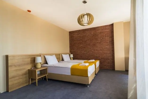 İki Ayrı Yataklı Oda (with extra bed)