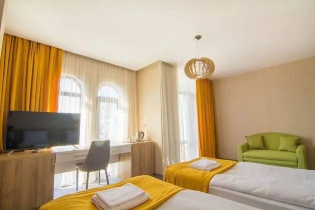 İki Ayrı Yataklı Oda (with extra bed)