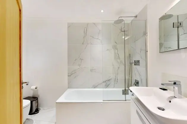 Superior Apart Daire, 2 Yatak Odası (First Floor- Markham Square)