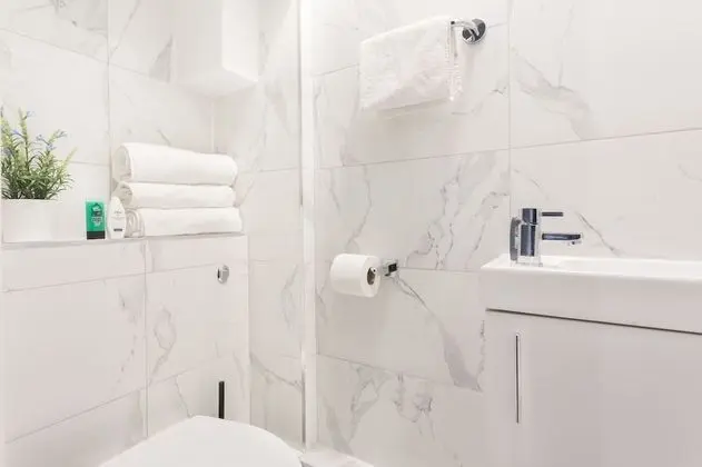 Tek Büyük Yataklı Oda, Banyolu/Duşlu (3)