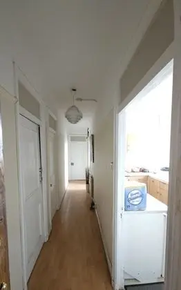 Tek Kişilik Oda, Ortak Banyo (Large )