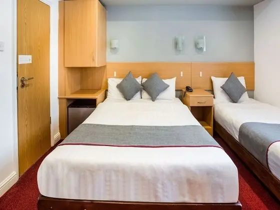 Deluxe Üç Kişilik Oda