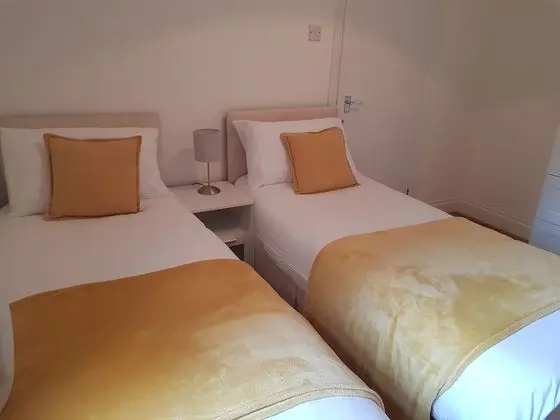 Deluxe Ev, 4 Yatak Odası