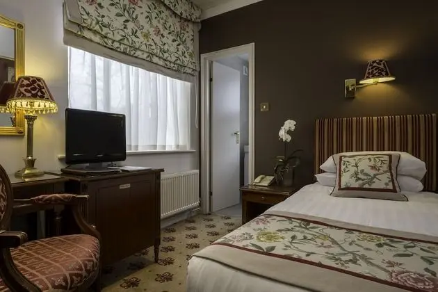 Superior Single Room