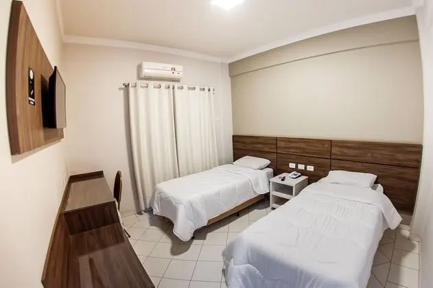 Deluxe Tek Büyük veya İki Ayrı Yataklı Oda