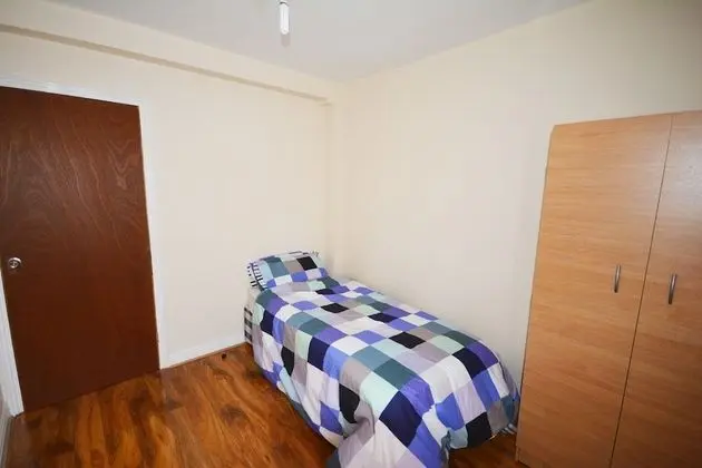 Deluxe Ev, 6 Yatak Odası