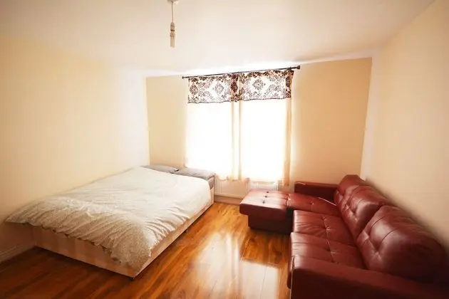 Deluxe Ev, 6 Yatak Odası