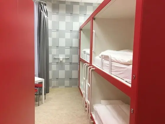 Ortak Ranzalı Oda, Sadece kadınlar için