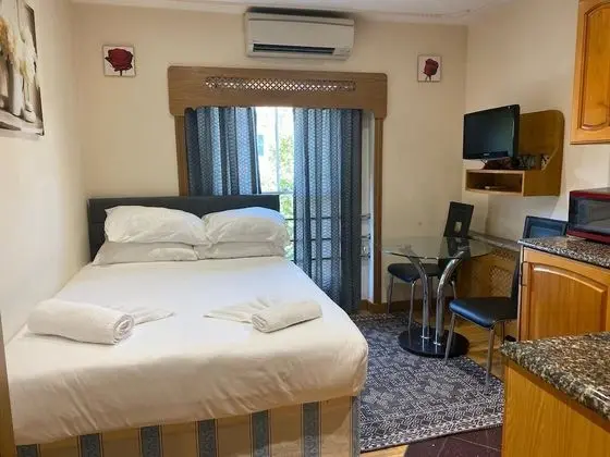 Deluxe Stüdyo, Özel Banyo
