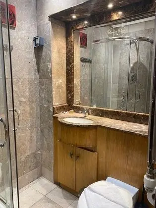 Deluxe Stüdyo, Özel Banyo
