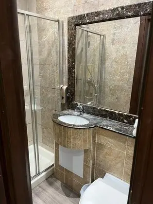 Deluxe Stüdyo, Özel Banyo