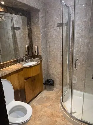 Standard Apart Daire, Banyolu/Duşlu