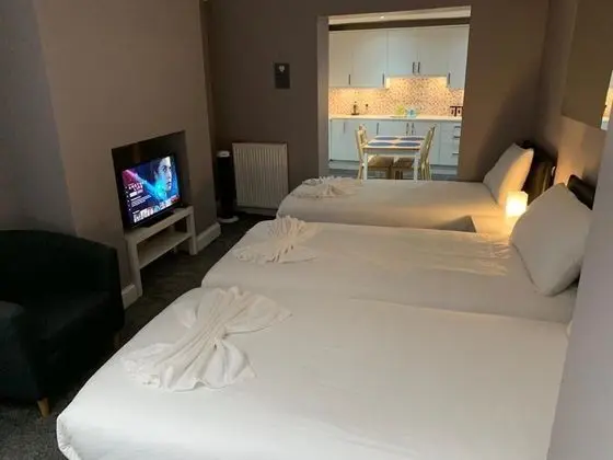 Dört Kişilik Oda, Ortak Banyo