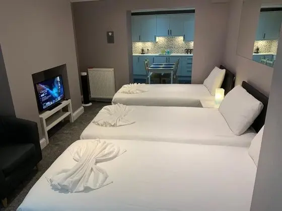 Dört Kişilik Oda, Ortak Banyo