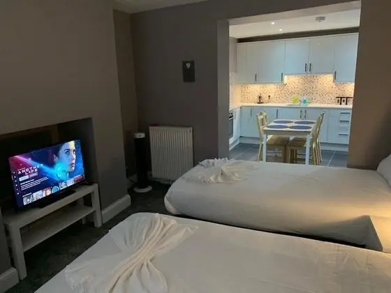 Dört Kişilik Oda, Ortak Banyo