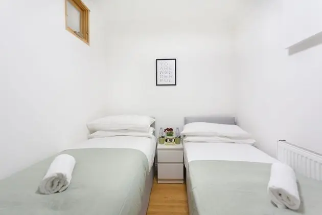 Üç Kişilik Oda, Banyolu/Duşlu