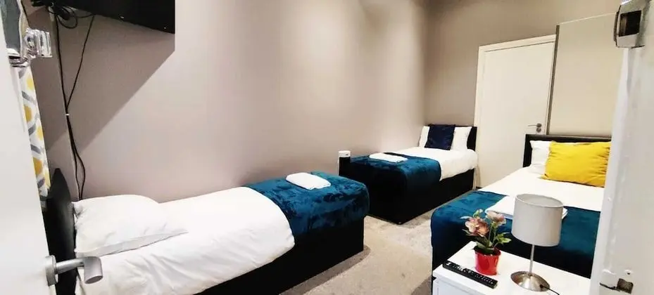 Üç Kişilik Oda, Banyolu/Duşlu