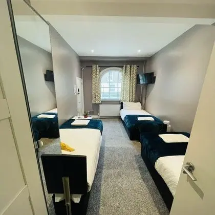 Üç Kişilik Oda, Banyolu/Duşlu