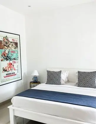 Luxury Tek Büyük Yataklı Oda, Havuz Manzaralı