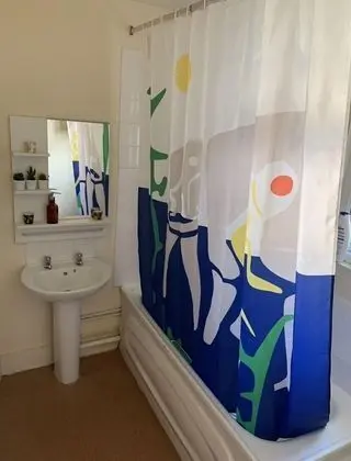 Tek Kişilik Oda, Ortak Banyo