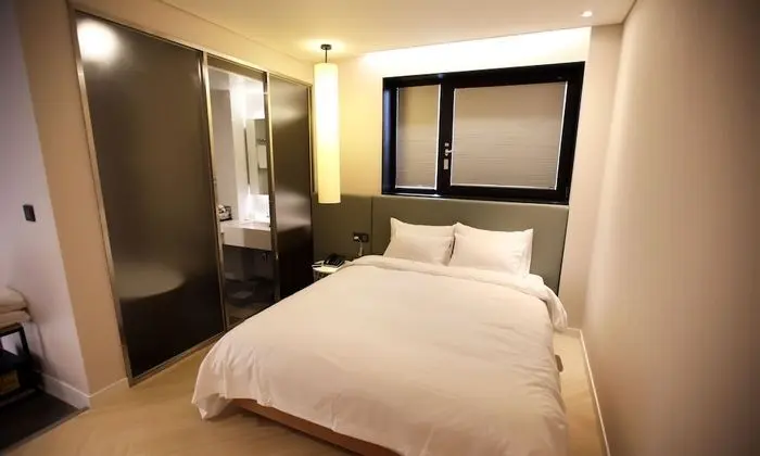 Deluxe Tek Büyük Yataklı Oda (2 pax over extra fee KRW15000 on site)