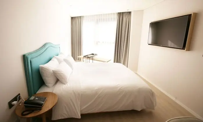 Süit (2 pax over extra fee KRW15000 on site)