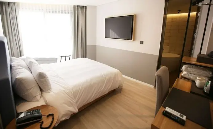 Süit (2 pax over extra fee KRW15000 on site)