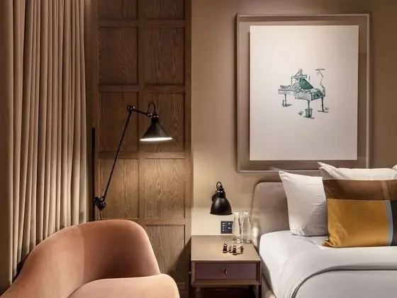 Deluxe King Room