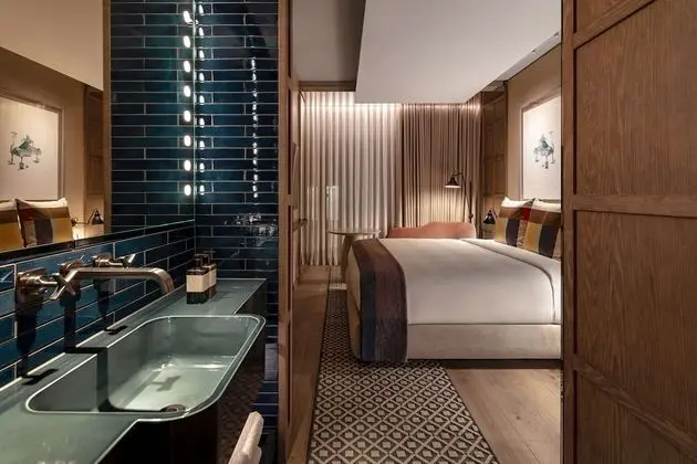 King Room