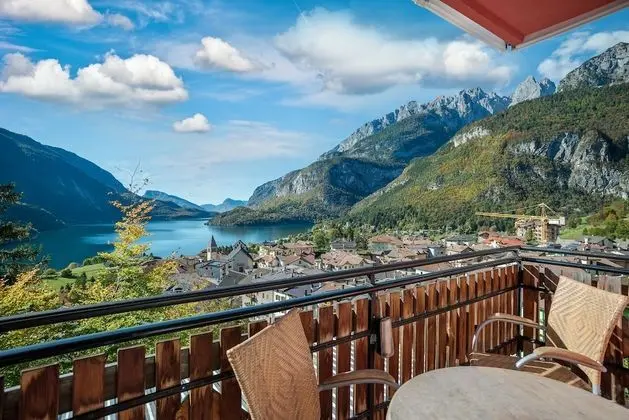 Standard Tek Büyük Yataklı Oda, Balkon, Göl Manzaralı