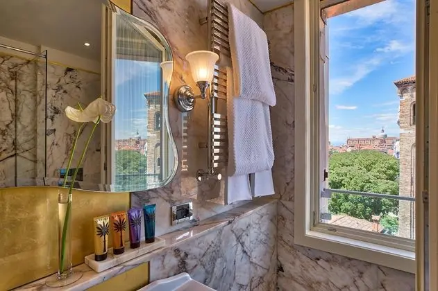 Classic Üç Kişilik Oda, Şehir Manzaralı