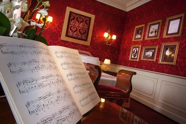 Junior Süit, Lagün Manzaralı