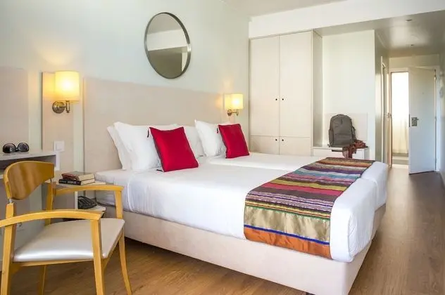 Economy Tek Büyük veya İki Ayrı Yataklı Oda