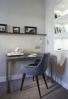 Standard Tek Büyük Yataklı Oda
