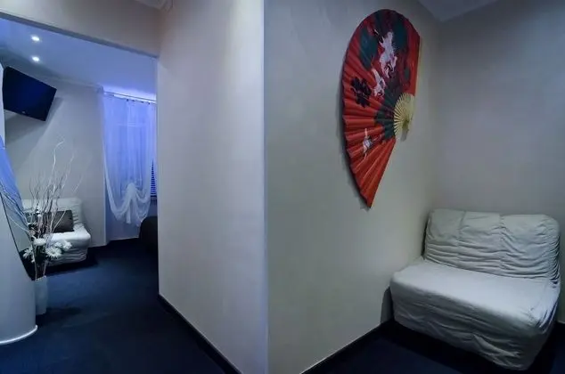 Büyük Yataklı Tek Kişilik Oda