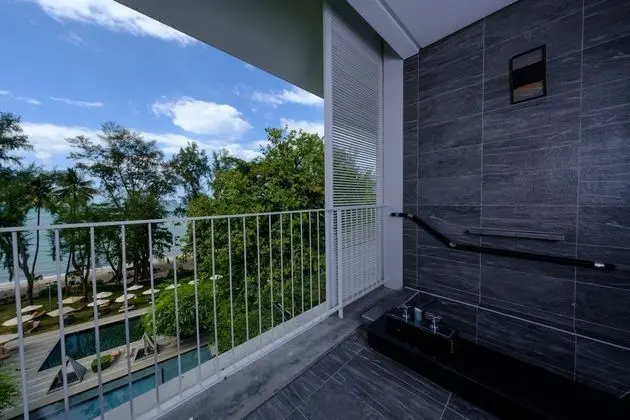 Deluxe Süit, 1 En Büyük (King) Boy Yatak, Balkon, Manzaralı (Sea Facing)