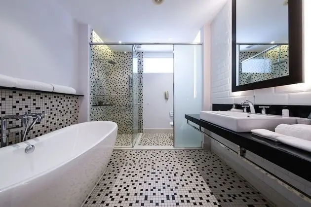 Premier Oda, 2 Büyük (Queen) Boy Yatak, Balkon, Manzaralı (Sea Facing)