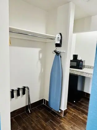 Standard Oda, 1 En Büyük (King) Boy Yatak