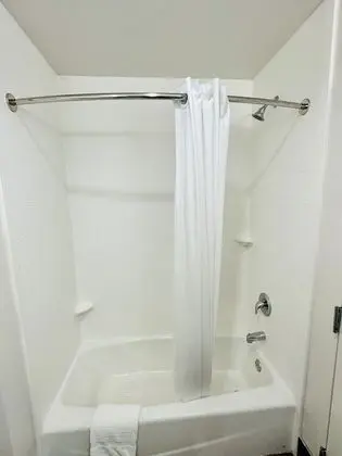 Standard Oda, 2 Büyük (Queen) Boy Yatak