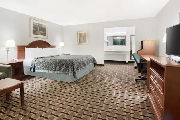 Non-Smoking Standard King Bed