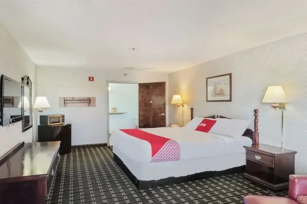 Oda, 1 Büyük (Queen) Boy Yatak