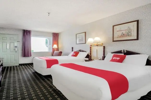 Oda, 2 Büyük (Queen) Boy Yatak