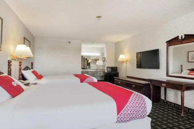 Oda, 2 Büyük (Queen) Boy Yatak