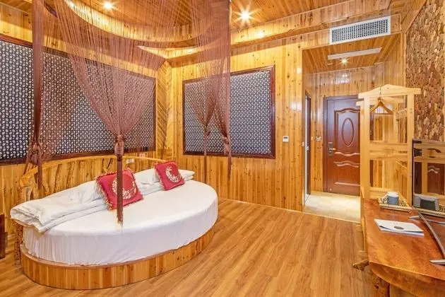 Romantic Tek Büyük Yataklı Oda (Round Bed)