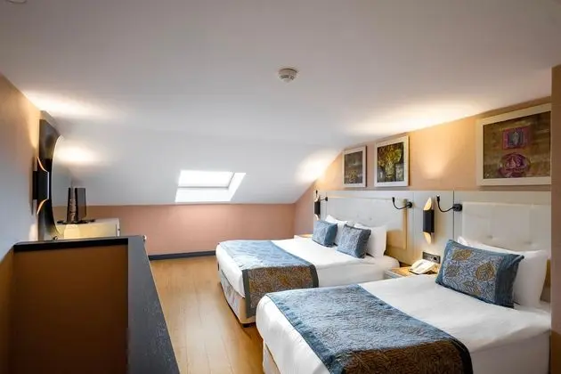 https://images.etstur.com/files/images/hotelImages/TR/51933/l/Long-Beach-Resort-Hotel---Spa-Deluxe-Oda-380630.jpg