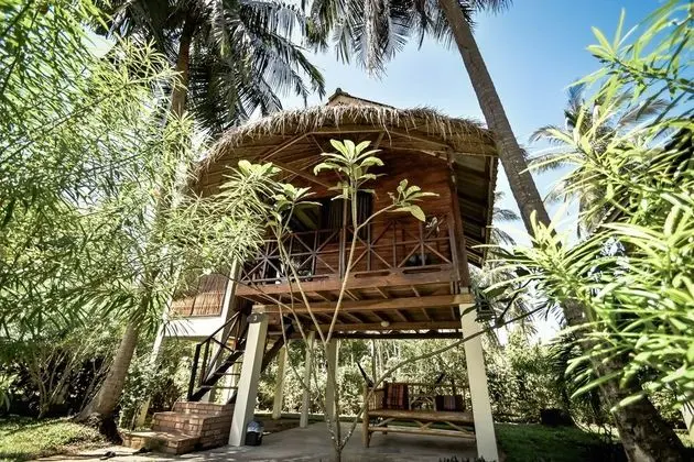 Budget Garden Loft
