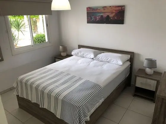 Apart Daire, 1 Yatak Odası, Teras, Havuz Manzaralı