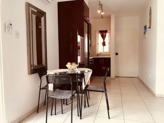 Apart Daire, 1 Yatak Odası, Teras, Havuz Manzaralı