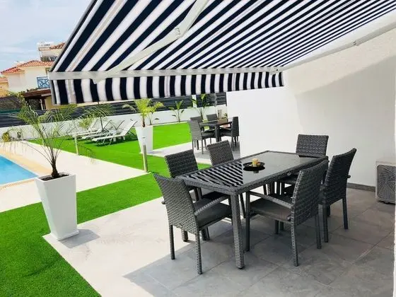 Apart Daire, 1 Yatak Odası, Teras, Havuz Manzaralı